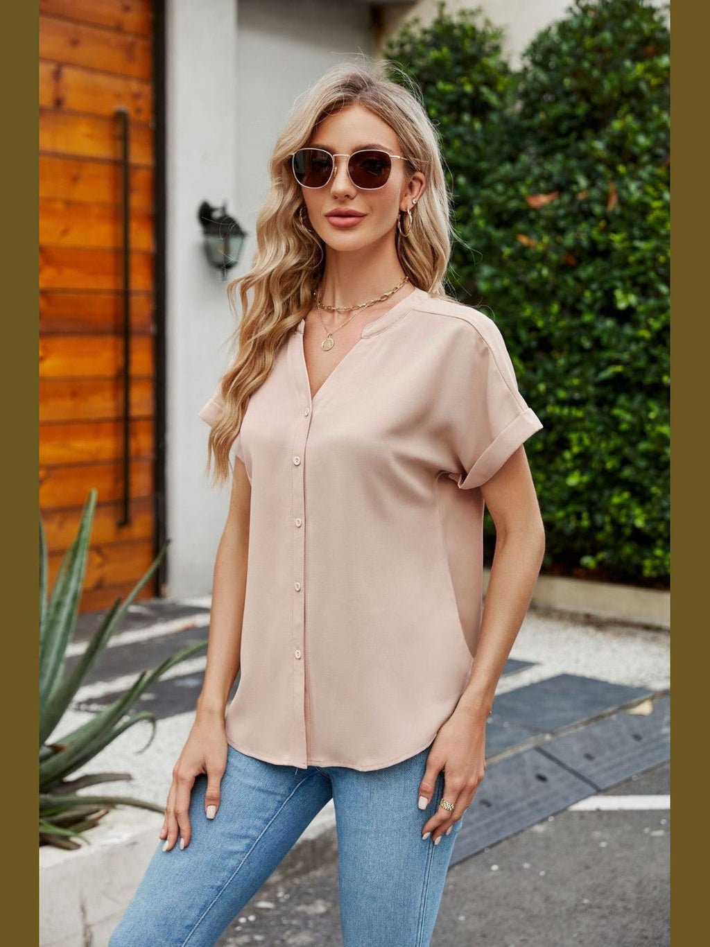 Women Notched Neck Cuffed Sleeve Shirt